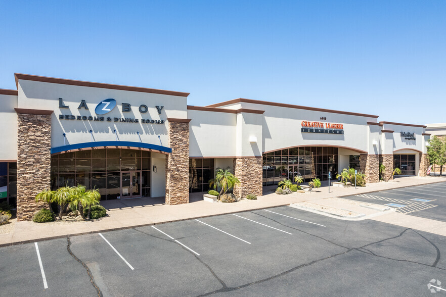 6910 W Bell Rd, Glendale, AZ à louer - Photo principale – Image 2 sur 3
