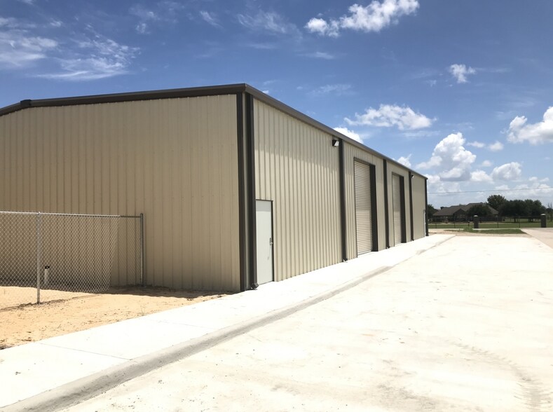 4375 Roans Chapel Rd, College Station, TX à louer - Photo de l’immeuble – Image 1 sur 7