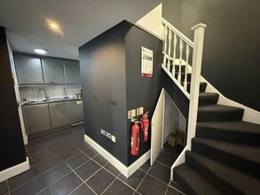 34A Shad Thames, Londres à louer Photo de l’immeuble– Image 2 sur 2