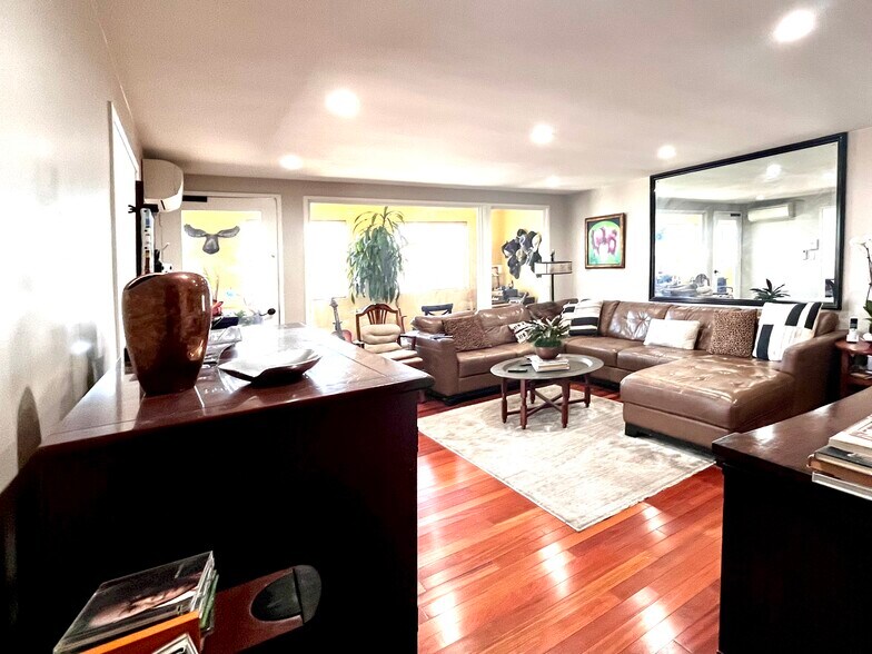 10443-10445 Magnolia Blvd, North Hollywood, CA à vendre - Photo de l’immeuble – Image 3 sur 34