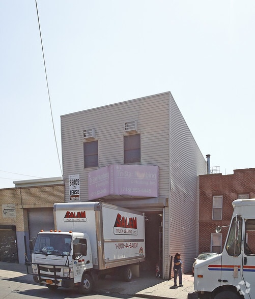 247 Van Brunt St, Brooklyn, NY à louer - Photo principale – Image 2 sur 17