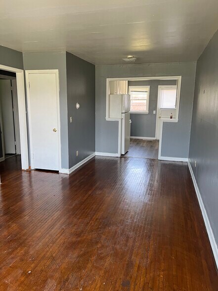 6442 n bayley, Wichita, KS à vendre - Photo de l’immeuble – Image 2 sur 25