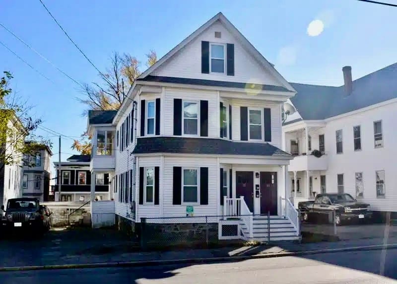 35 Gershom Ave, Lowell, MA à vendre Photo principale– Image 1 sur 2