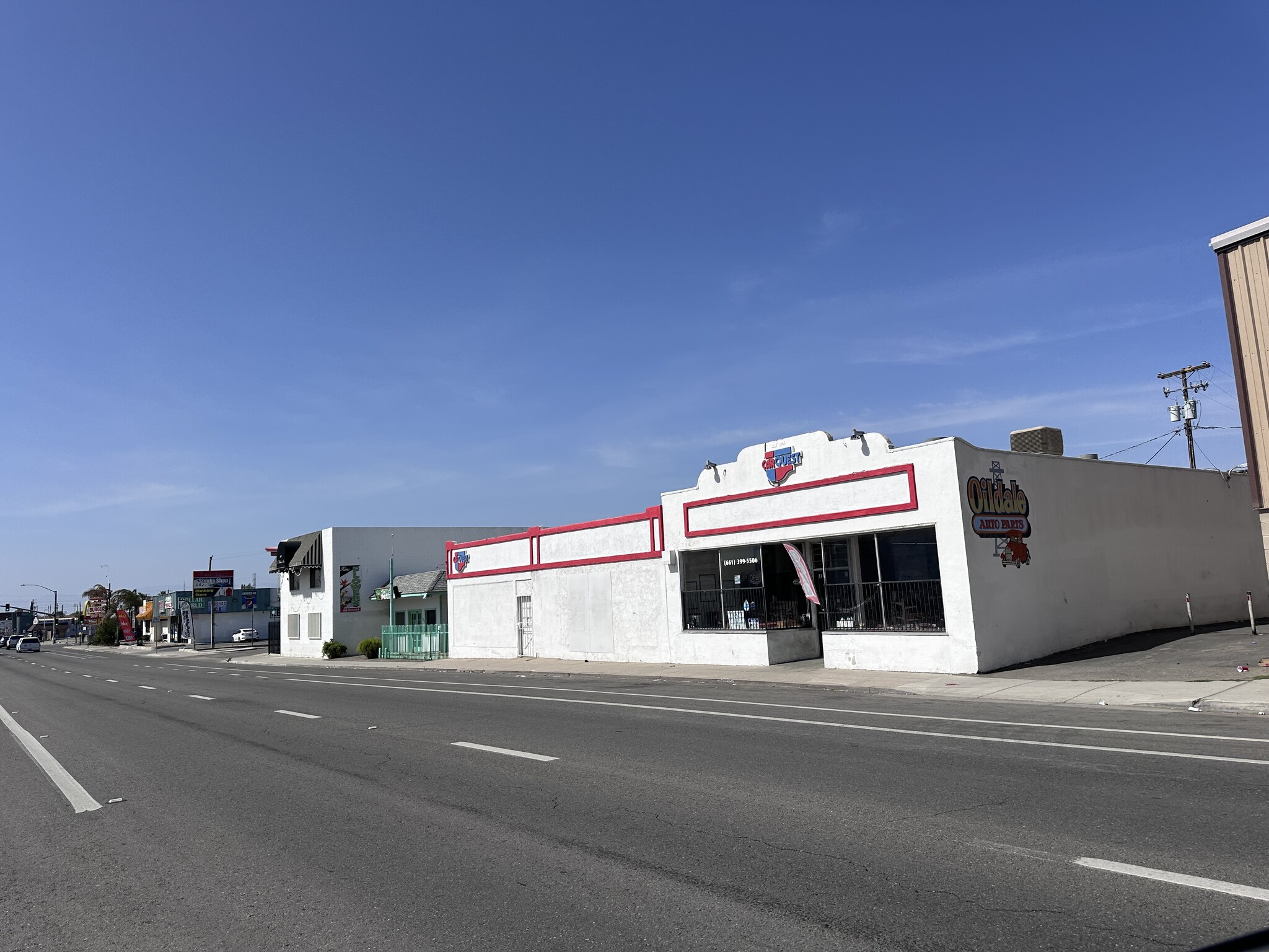 409-413 N Chester Ave, Bakersfield, CA à vendre Photo principale– Image 1 sur 6