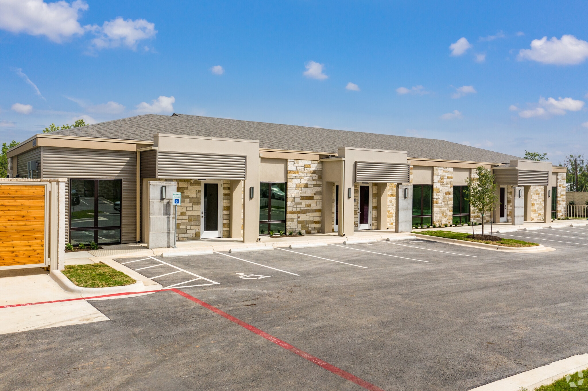 1908 Yaupon Trl, Cedar Park, TX à vendre Photo principale– Image 1 sur 20