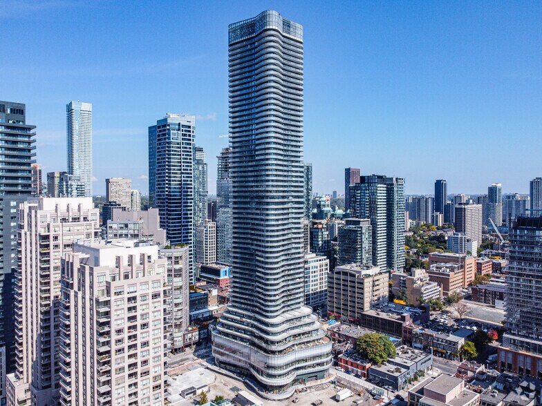 11 Wellesley Av, Toronto, ON à vendre - Photo principale – Image 1 sur 23