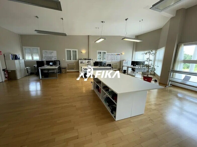 Bureau dans Tournefeuille à louer - Photo de l’immeuble – Image 1 sur 13