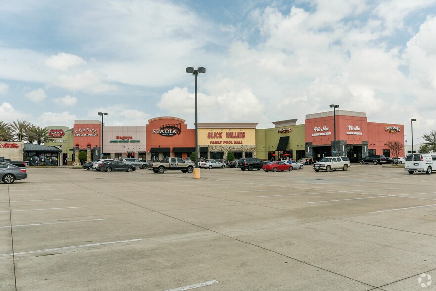 20900 Katy Fwy, Katy, TX à louer - Photo principale – Image 3 sur 7