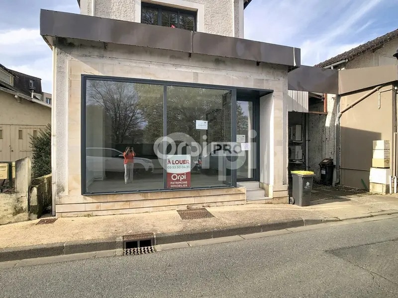 27 Bis Avenue Jean Jaurès, Terrasson-Lavilledieu à louer Photo de l’immeuble– Image 1 sur 6