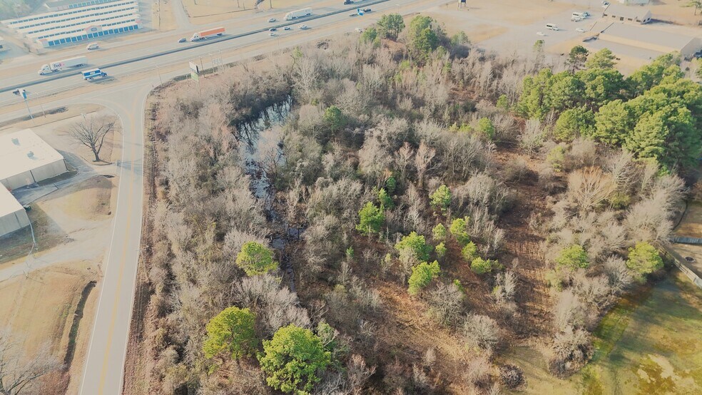 2551 N Prickett Road -, Bryant, AR à vendre - Photo de l’immeuble – Image 3 sur 6