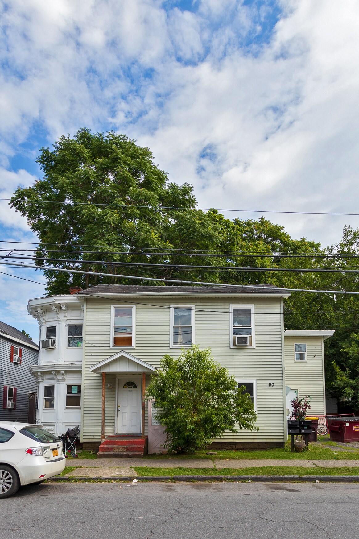 Uptown Kingston 1 portefeuille de 5 biens à vendre sur LoopNet.fr Photo principale– Image 1 sur 6