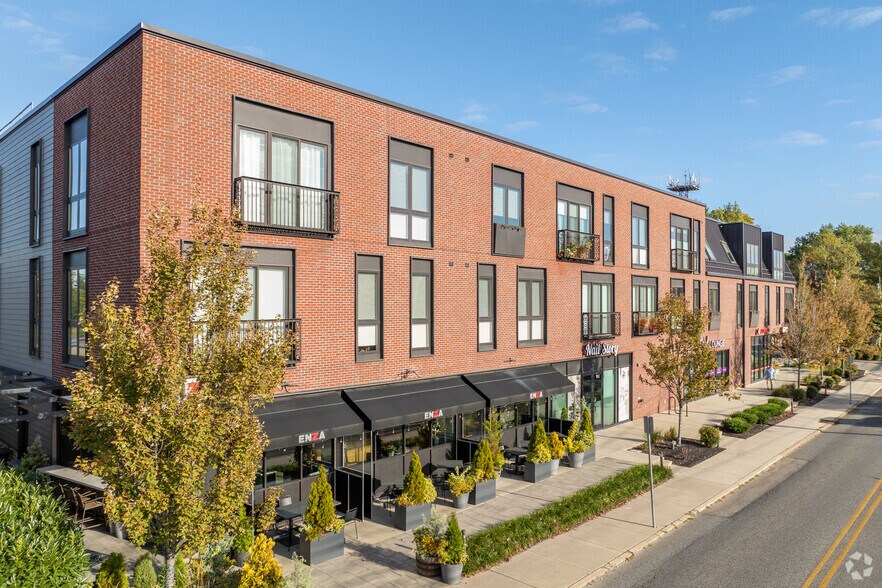 909 E Willow Grove Ave, Wyndmoor, PA à vendre - Photo de l’immeuble – Image 2 sur 5