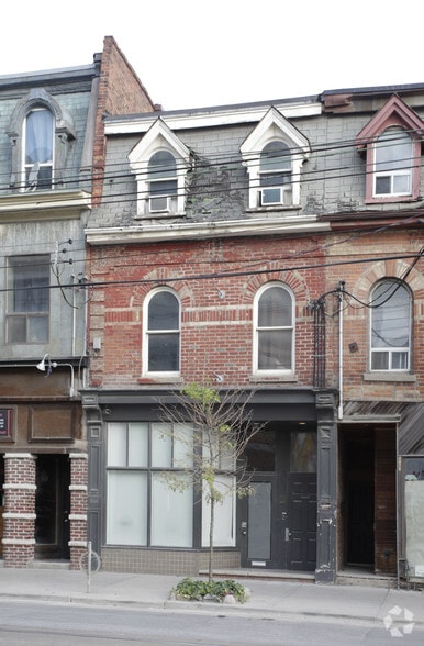 1164 Queen St W, Toronto, ON à louer - Photo de l’immeuble – Image 1 sur 2