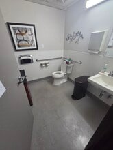 8263 Grove Ave, Rancho Cucamonga, CA à louer Photo intérieure– Image 2 sur 10