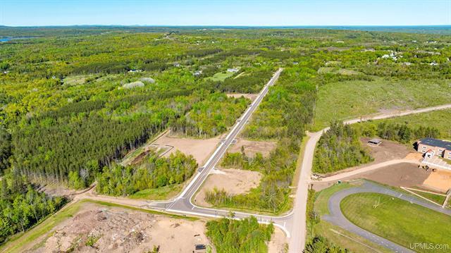 1-18 TBD Dolomite Dr, Hancock, MI à vendre Photo principale– Image 1 sur 2