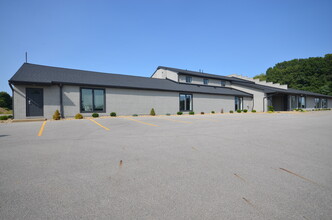 443-445 Turkeyfoot Lake Rd, Akron, OH à louer Photo de l’immeuble– Image 1 sur 16