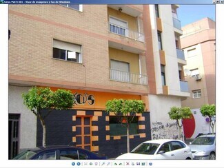 Plus de détails pour Local commercial à vendre