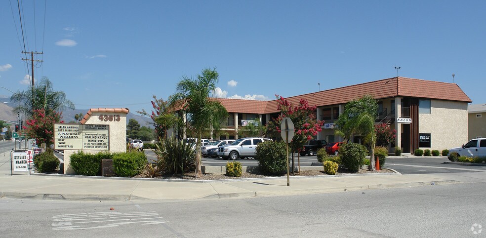 43613 Ca-74, Hemet, CA à louer - Photo principale – Image 1 sur 8