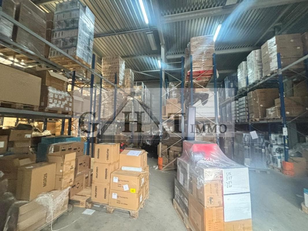 Industriel/Logistique dans Créteil à vendre Photo intérieure– Image 1 sur 9