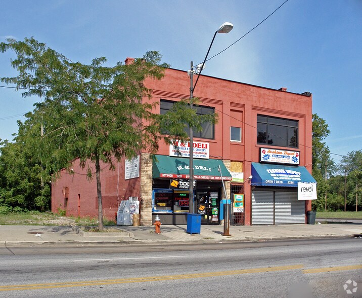 2288 E 55th St, Cleveland, OH à vendre - Photo de l’immeuble – Image 2 sur 2