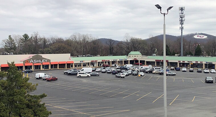 2110-2148 Wards Rd, Lynchburg, VA à louer - Photo de l’immeuble – Image 2 sur 2