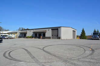 17894 Virgil H Goode Hwy, Rocky Mount, VA à louer Photo de l’immeuble– Image 1 sur 30