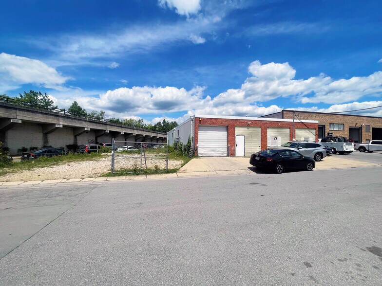4700 Varnum St, Bladensburg, MD à vendre - Photo de l’immeuble – Image 3 sur 8