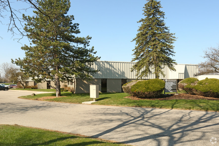 802-864 Phoenix Dr, Ann Arbor, MI à louer - Photo de l’immeuble – Image 3 sur 14