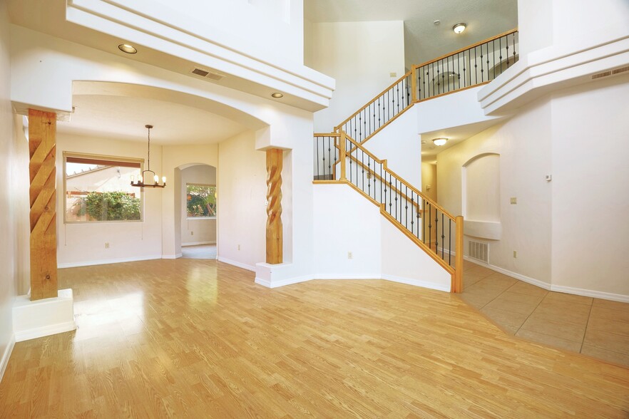 4316 Beresford Ln Nw, Albuquerque, NM à vendre - Photo de l’immeuble – Image 3 sur 35