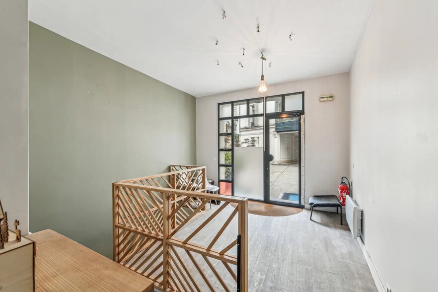 98 Rue De Miromesnil, Paris à vendre - Photo de l’immeuble – Image 3 sur 16