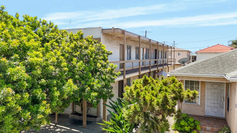 1023 W 24th St, San Pedro, CA à vendre - Photo de l’immeuble – Image 3 sur 15