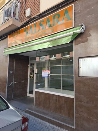 Plus de détails pour Local commercial à louer
