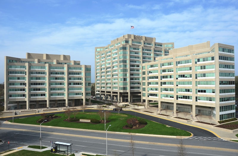 6903 Rockledge Dr, Bethesda, MD à louer - Photo de l’immeuble – Image 1 sur 46