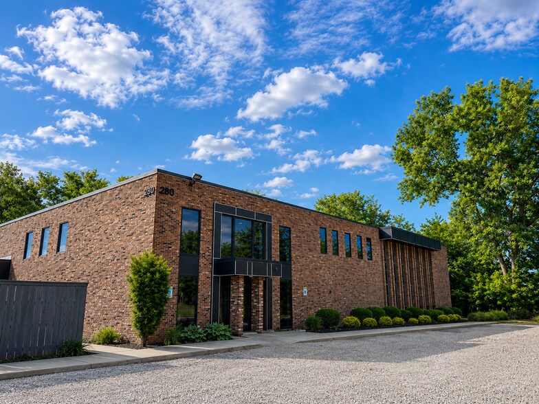 280 Ann St NW, Grand Rapids, MI à vendre - Photo de l’immeuble – Image 2 sur 61