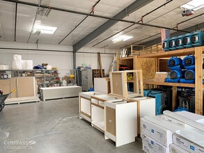 688 SW Veterans Way, Redmond, OR à louer Photo intérieure– Image 2 sur 7