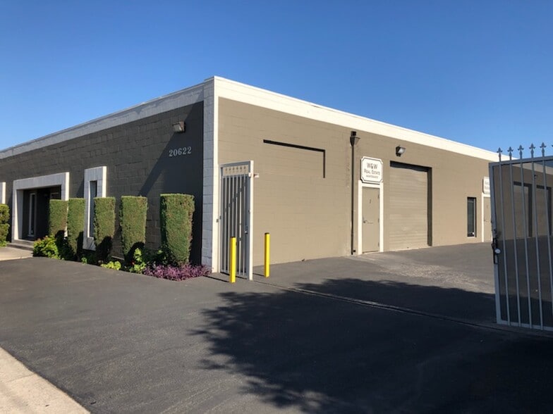 20620-20622 Superior St, Chatsworth, CA à louer - Photo de l’immeuble – Image 2 sur 13