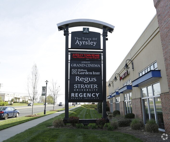 2104-2114 Ayrsley Town Blvd, Charlotte, NC à vendre - Photo de l’immeuble – Image 3 sur 9