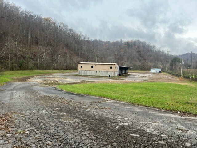7260 Ky Route 114, Prestonsburg, KY à vendre - Photo de l’immeuble – Image 2 sur 23