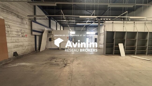 Plus de détails pour Industriel/Logistique à louer