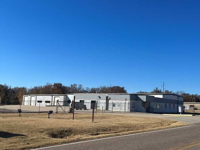 41901 Wolverine Rd, Shawnee, OK à vendre - Photo de l’immeuble – Image 1 sur 8