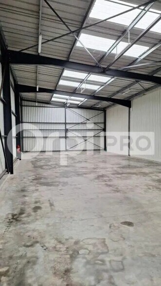 Industriel/Logistique dans La Chapelle-des-Marais à louer - Photo de l’immeuble – Image 2 sur 4