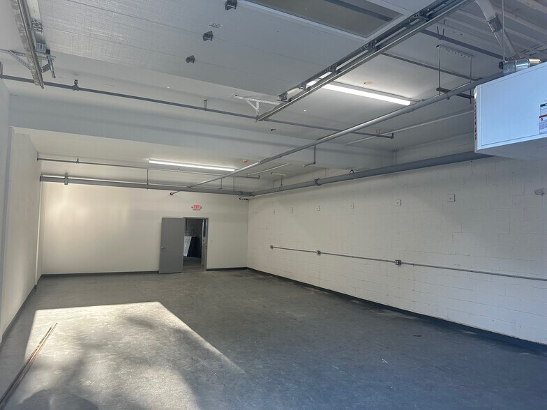 260 Sixth St, Verplanck, NY à louer - Photo intérieure – Image 3 sur 5