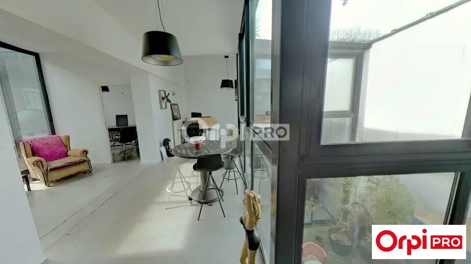 Bureau dans Lille à louer - Photo de l’immeuble – Image 2 sur 12