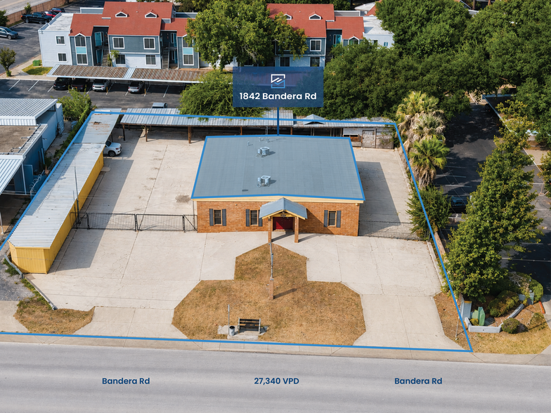 1842 Bandera Rd, San Antonio, TX à vendre - Photo de l’immeuble – Image 2 sur 18