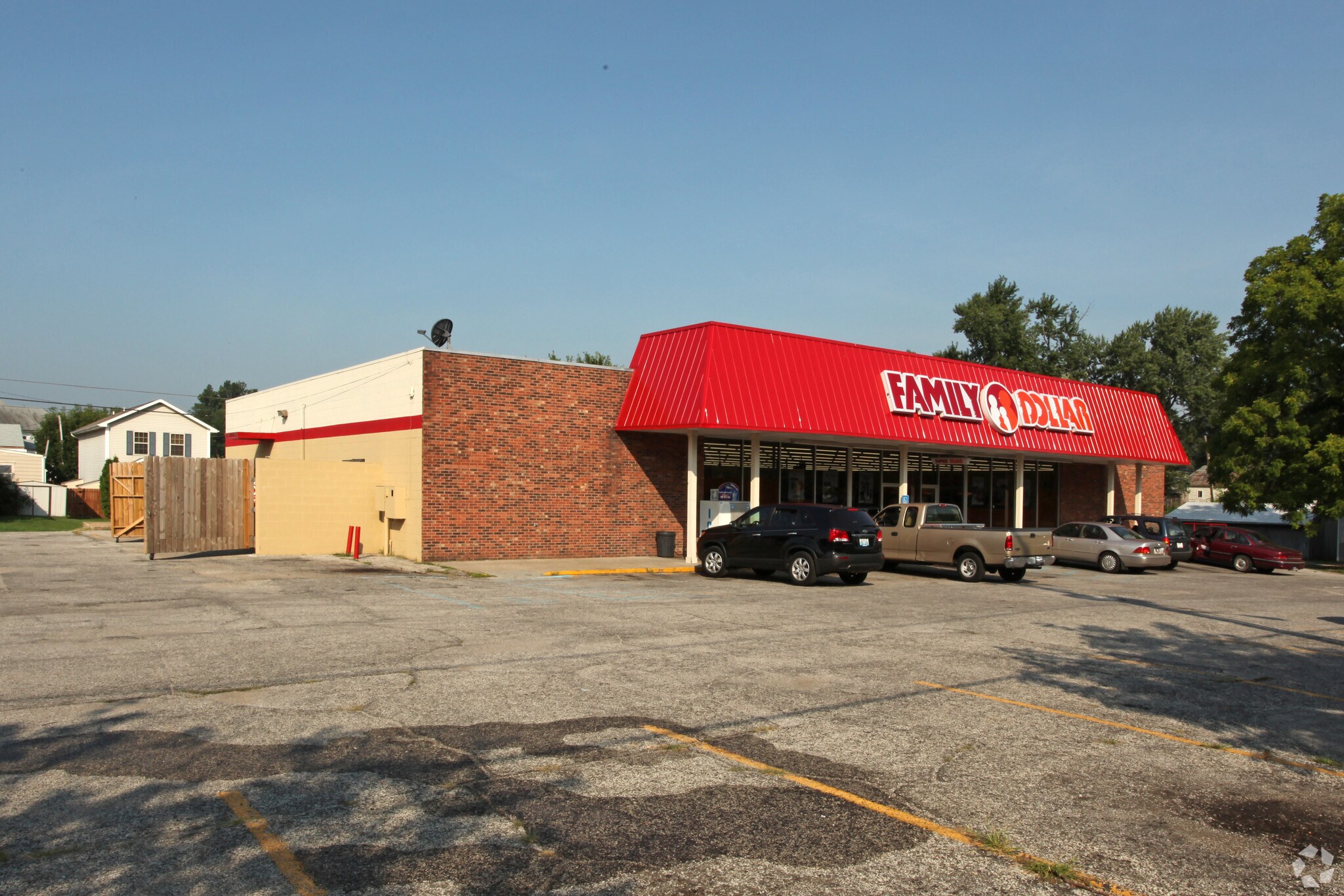 1201 Vincennes St, New Albany, IN à louer Photo principale– Image 1 sur 3