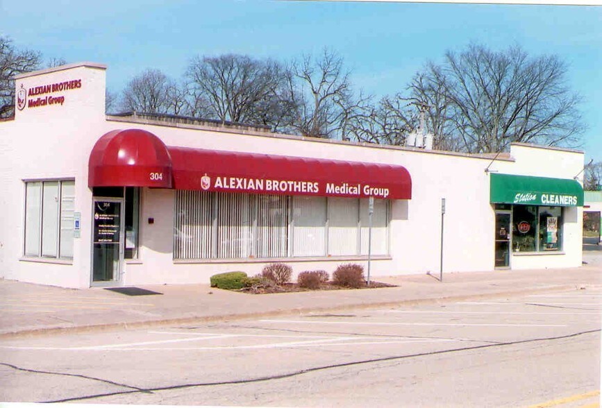 140 S Hickory Ave, Bartlett, IL à louer - Photo de l’immeuble – Image 2 sur 11