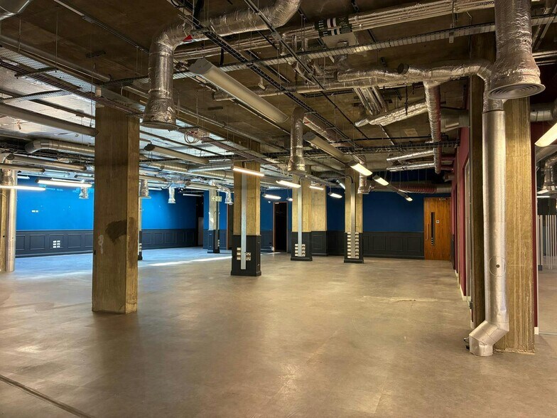 Blackburn Rd, Londres à louer - Photo de l’immeuble – Image 2 sur 9