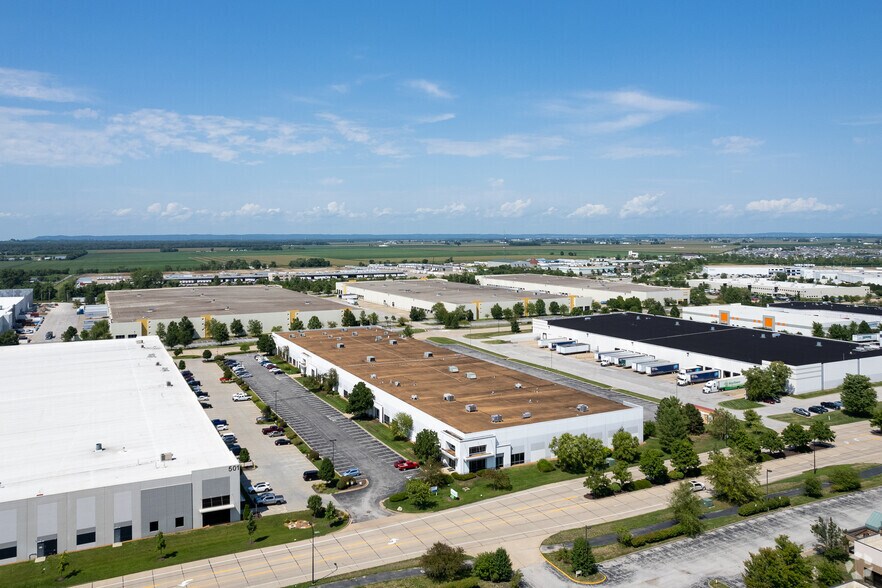 401-411 Fountain Lakes Blvd, Saint Charles, MO à louer - Aérien – Image 2 sur 4