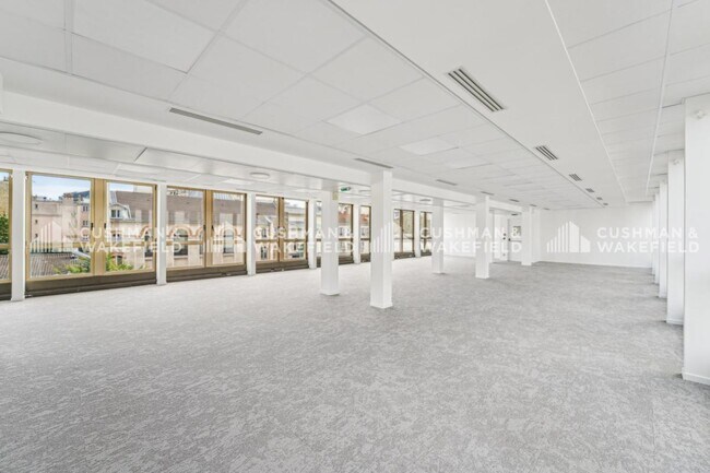 Plus de détails pour 29 Rue Des Poissonniers, Neuilly-sur-Seine - Bureau à louer