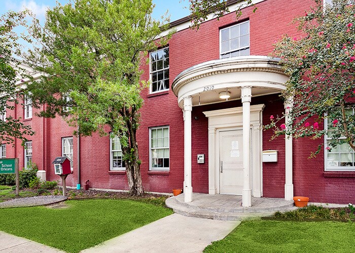 2010 Peniston St, New Orleans, LA à vendre Photo de l’immeuble– Image 1 sur 5